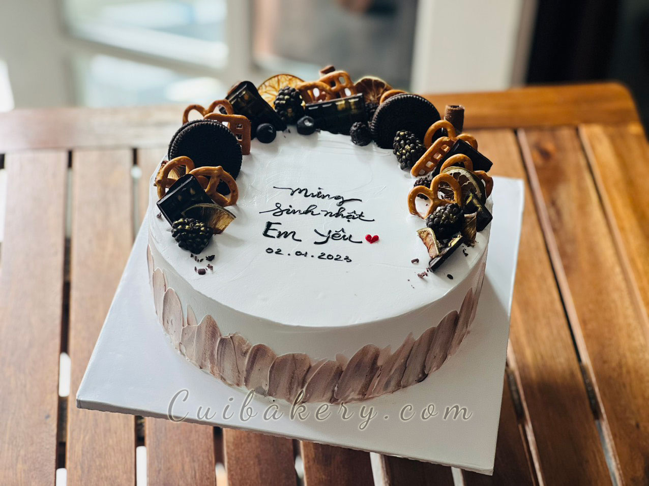 Mẫu Bánh Kem sữa tươi - MST220